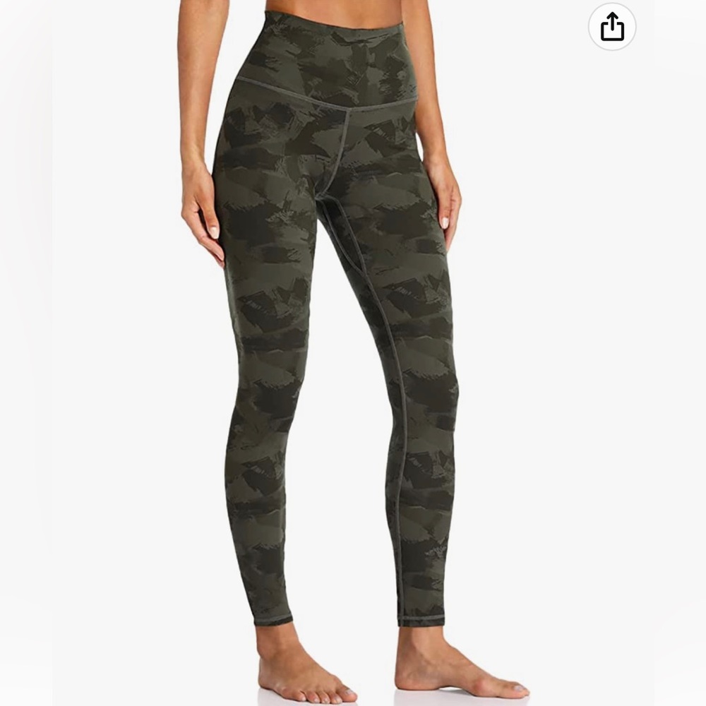 colorfulkoala | camo leggings M